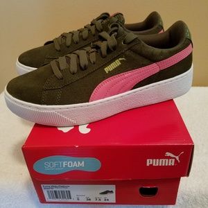 Puma Vikky Platform Sneakers